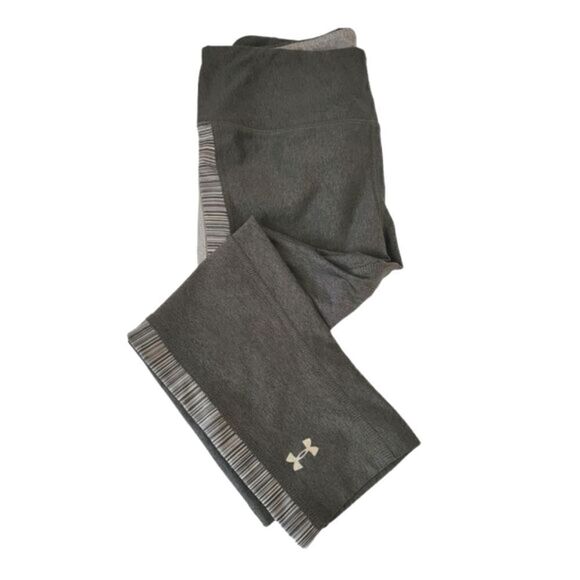 5/$25 Under Armour grey fitted HeatGear Capri leggings - Picture 2 of 4